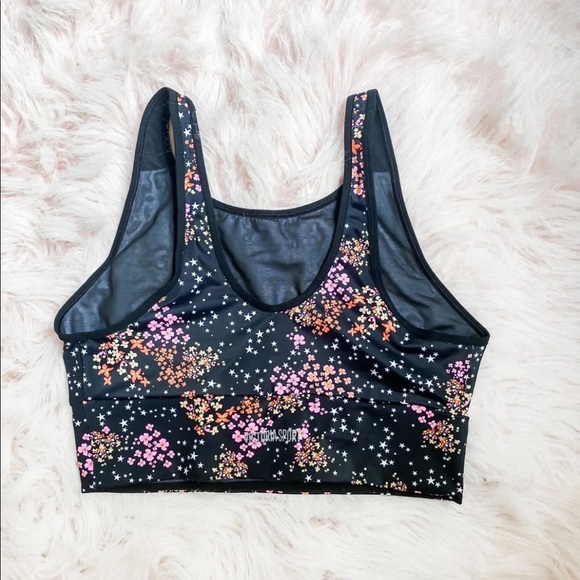 Victorias Secret Sports Bra Size Large - Picture 2 of 3